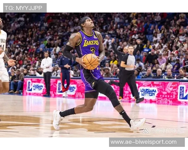 湖人计划休赛期追逐中锋目标锁定3D侧翼球员艾顿仅为短期选择