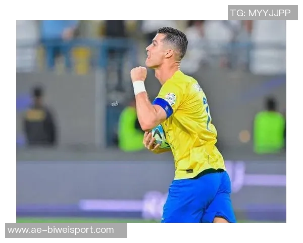 C罗干预本泽马转会引发坎特恩内斯里转会签约延迟问题