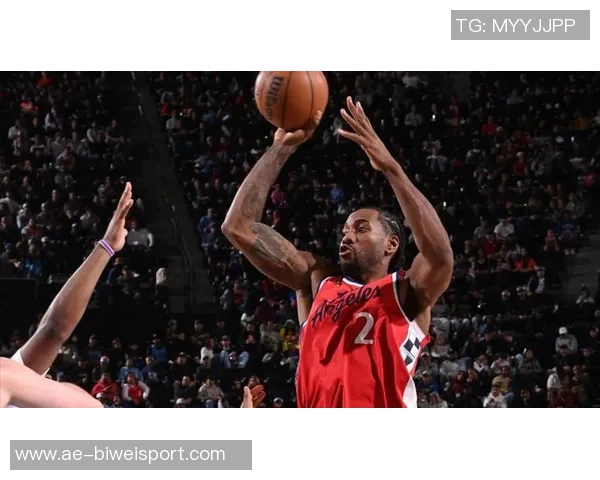 比尔盛赞莱昂纳德绝杀投篮震撼全场令人难以置信 比尔盛赞莱昂纳德绝杀投篮震撼全场令人难以置信