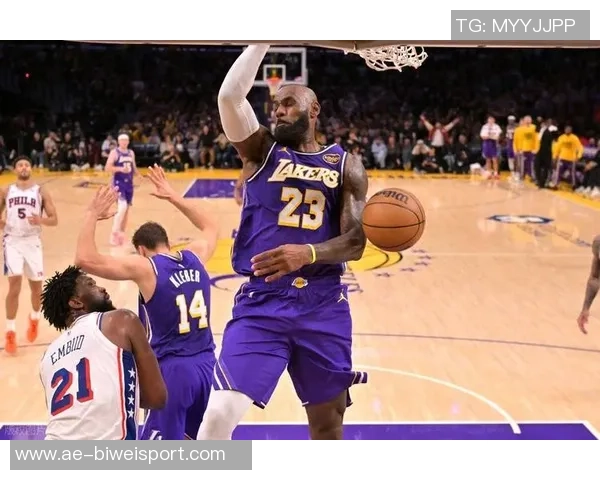 皮尔斯分析湖人核心组合需调整送走老詹或小里以增强防守实力 皮尔斯分析湖人核心组合需调整送走老詹或小里以增强防守实力